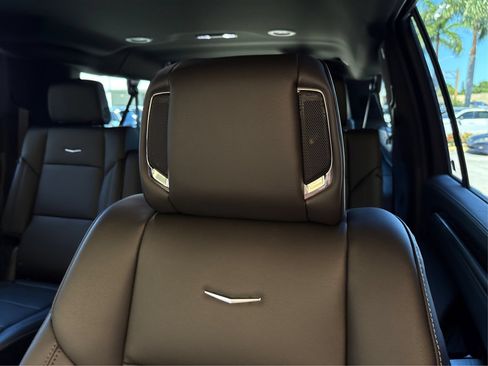 New 2026 Cadillac Escalade ESV 4WD image 30