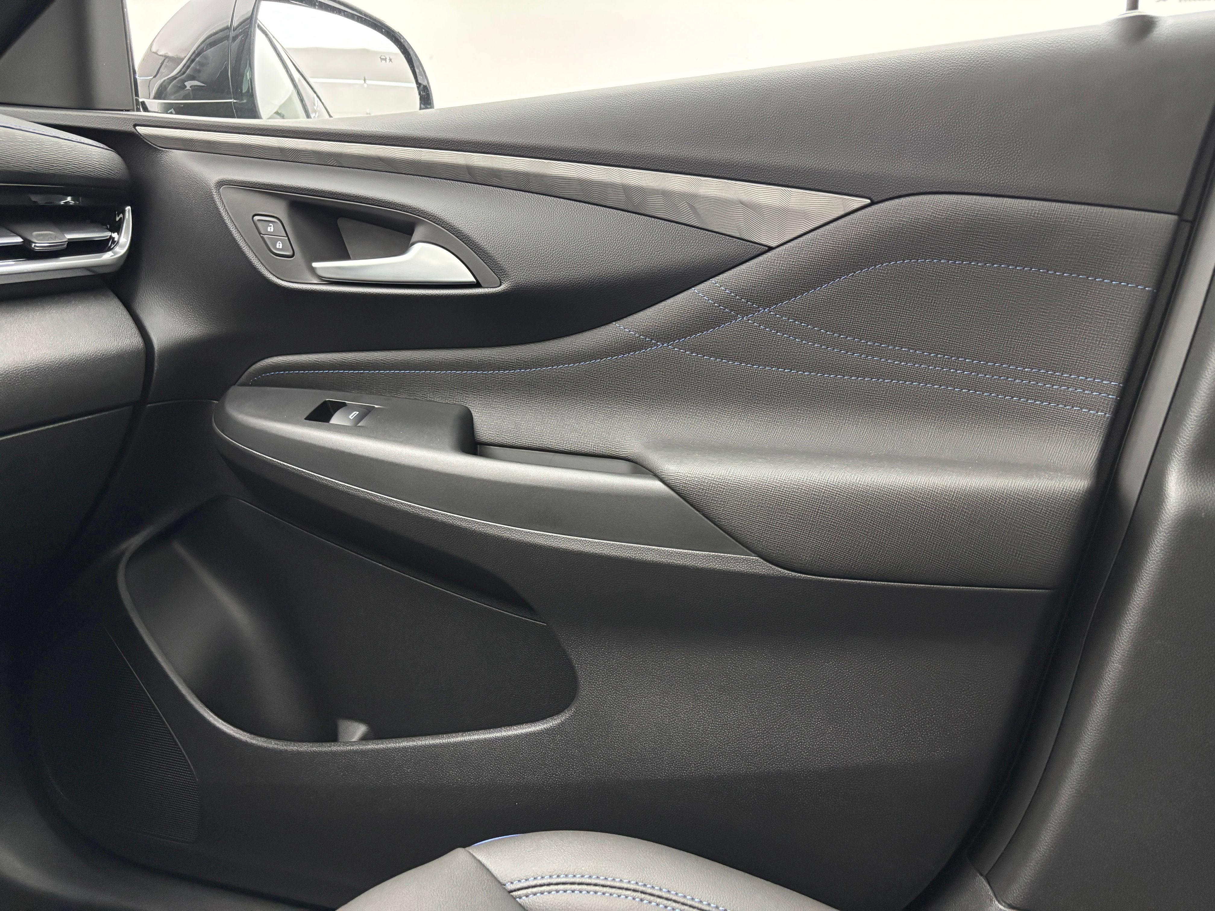 New 2026 Buick Envista Sport Touring w/ Convenience I Package FWD image 41