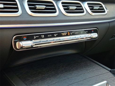 New 2026 Mercedes-Benz GLS 450 4MATIC image 16