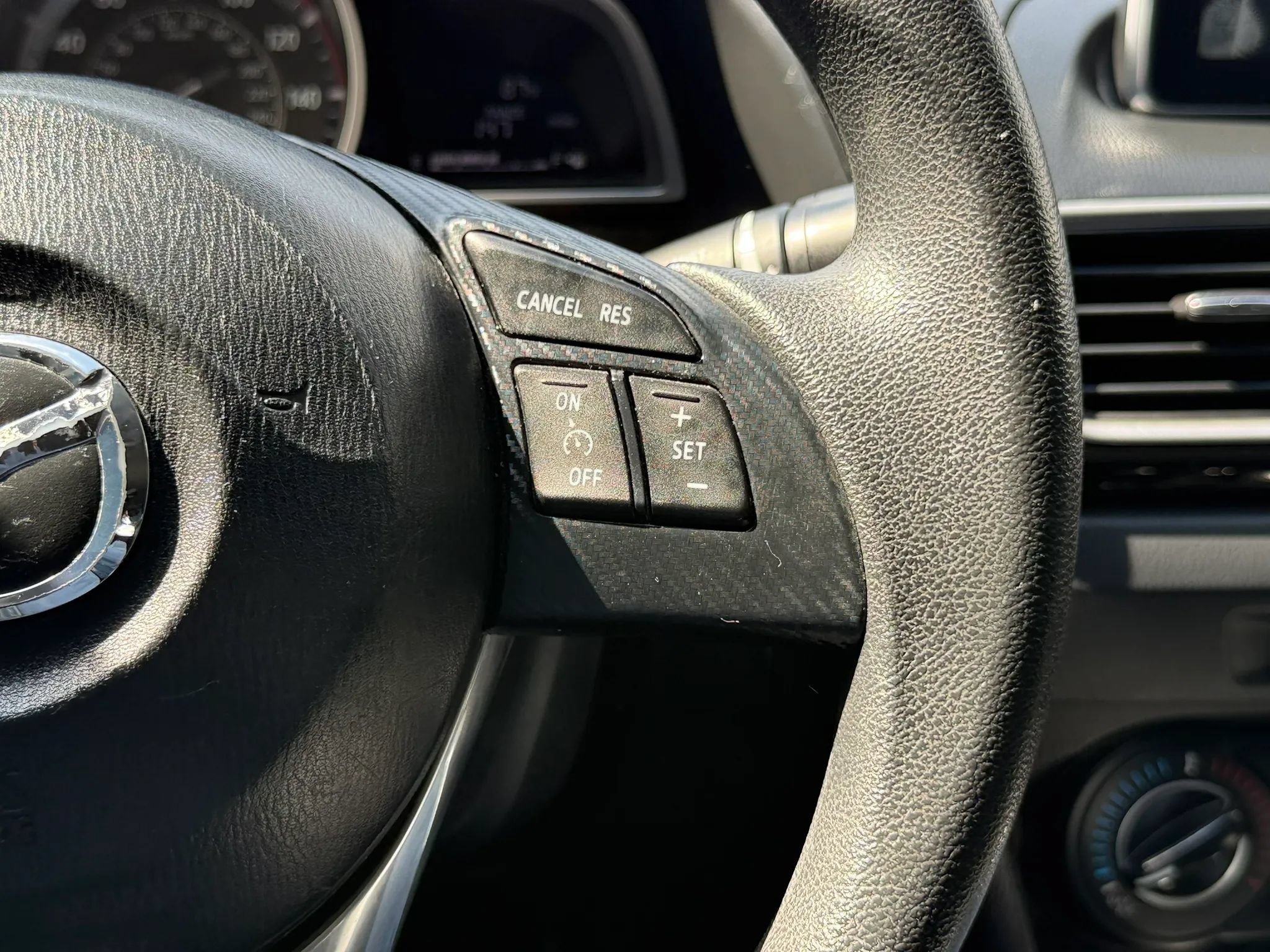 Used 2016 MAZDA MAZDA3 i Sport w/ Preferred Equipment Package FWD image 25