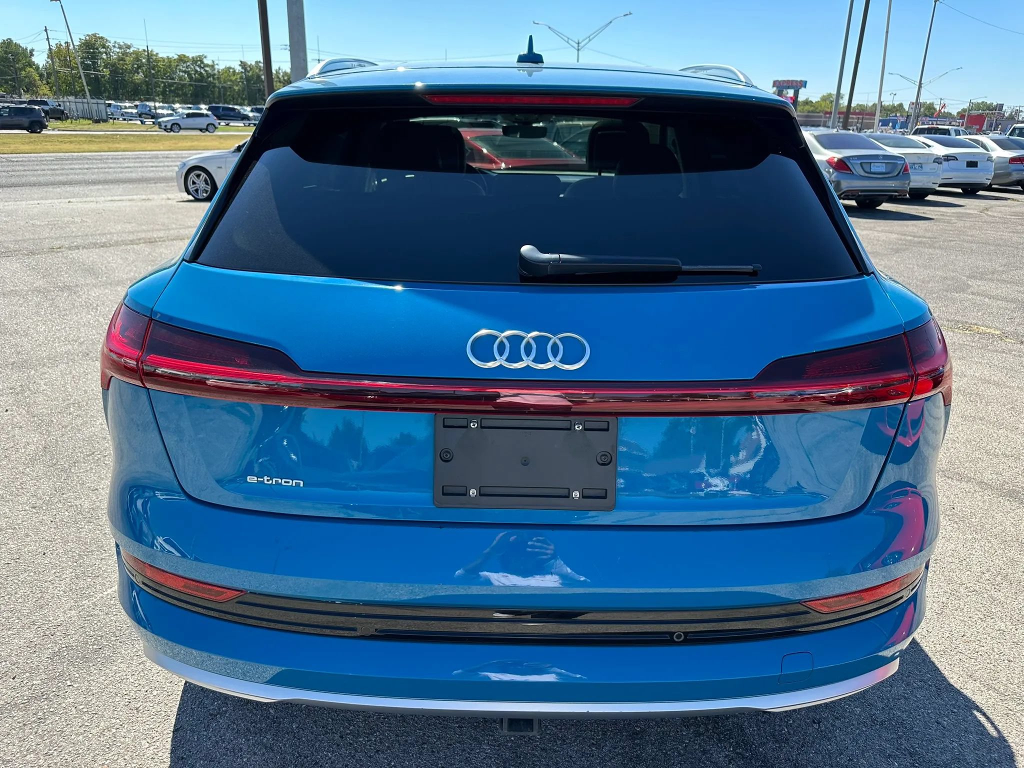Used 2019 Audi e-tron Prestige AWD/4WD image 38