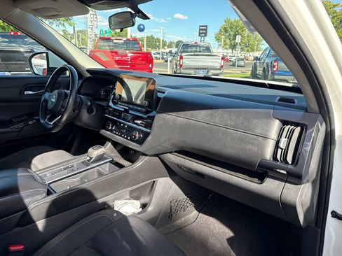 Used 2022 Nissan Pathfinder SV w/ SV Black Package FWD image 34