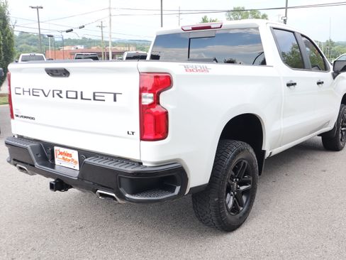 Used 2022 Chevrolet Silverado 1500 LT Trail Boss w/ Convenience Package II AWD/4WD image 7