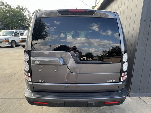 Used 2016 Land Rover LR4 HSE Silver Edition AWD/4WD image 6