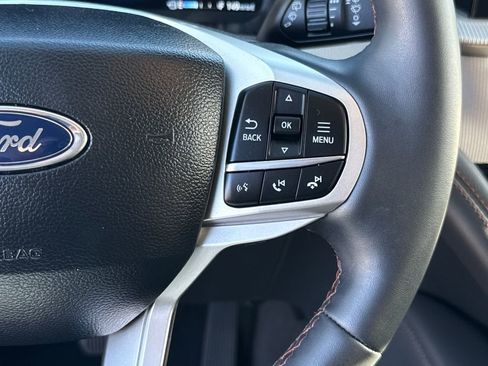 Certified 2025 Ford Explorer Active image 16