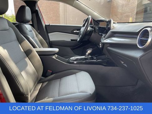 Used 2024 Chevrolet Trax LT w/ Driver Confidence Package FWD image 26