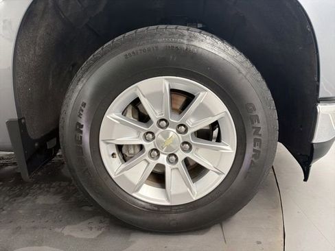 Used 2019 Chevrolet Silverado 1500 LT w/ Texas Edition image 11