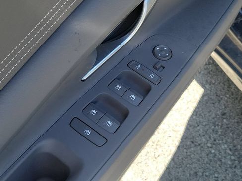 Used 2024 Hyundai Elantra SEL w/ Convenience Package FWD image 18