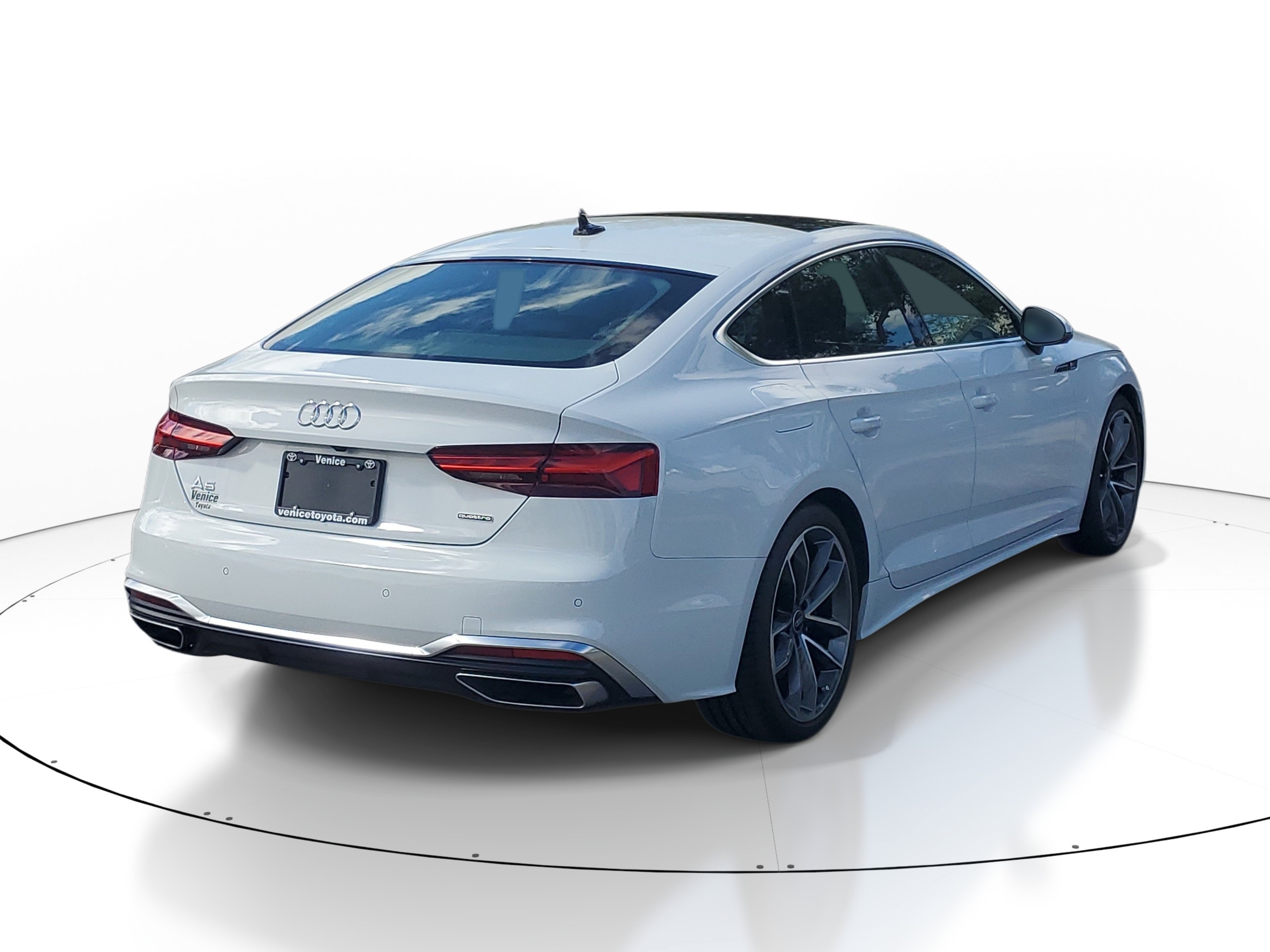 Used 2023 Audi A5 2.0T Premium Plus w/ Premium Plus AWD/4WD image 6