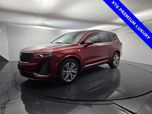 Used 2024 Cadillac XT6 Premium Luxury image 6