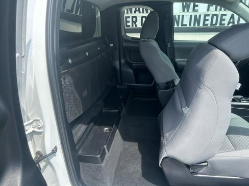 Used 2020 Toyota Tacoma SR RWD image 27