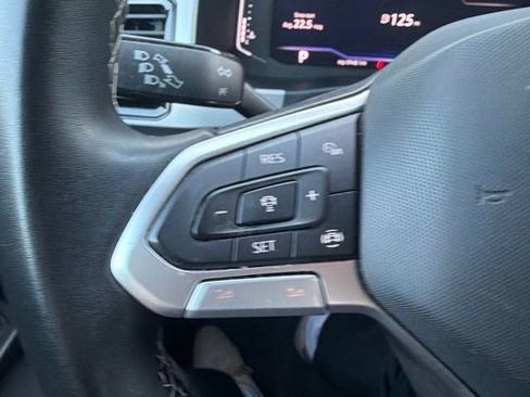 Used 2023 Volkswagen Atlas SE AWD/4WD image 8
