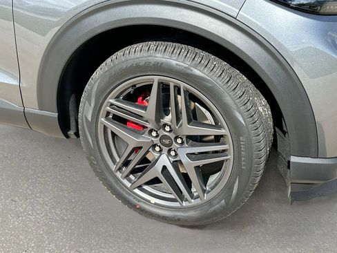 New 2026 Ford Explorer ST RWD image 20