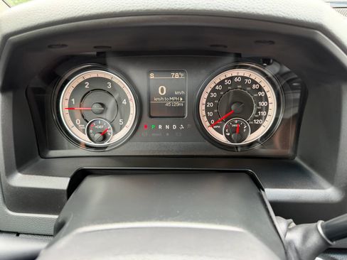 Used 2017 RAM 3500 Tradesman w/ Chrome Appearance Group AWD/4WD image 26