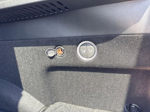 New 2025 Genesis GV80 3.5T e-SC image 16