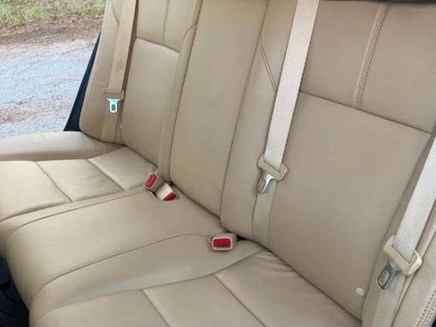 Used 2016 Toyota Avalon XLE Plus image 17