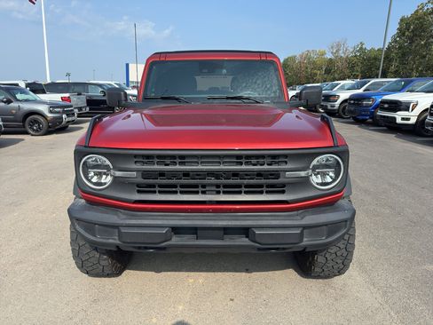 Used 2022 Ford Bronco 4-Door AWD/4WD image 2
