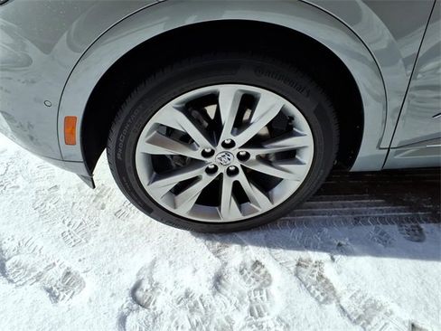 Used 2023 Buick Envision Avenir image 9