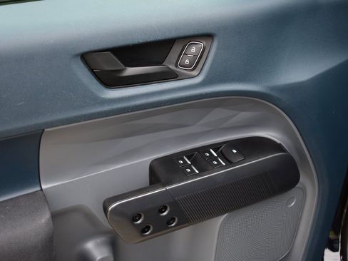 Used 2022 Ford Maverick XL image 16