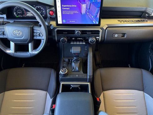 New 2025 Toyota Tacoma TRD Off-Road image 15