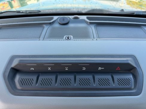 Used 2023 Ford Bronco Badlands image 37