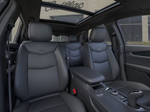 New 2025 Cadillac XT5 Premium Luxury w/ LPO, Floor Liner Package image 16