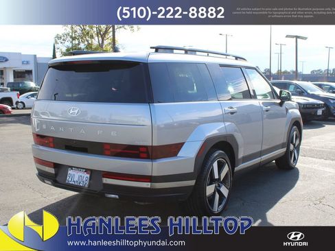 Used 2025 Hyundai Santa Fe Limited image 7