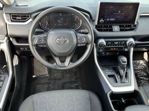 Used 2024 Toyota RAV4 XLE FWD image 10