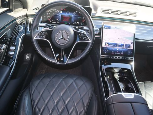 Used 2024 Mercedes-Benz S 580e 4MATIC Sedan image 11