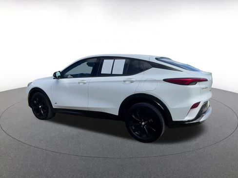 Used 2025 Buick Envista Sport Touring image 10