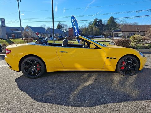 Used 2011 Maserati GranTurismo Convertible RWD image 7