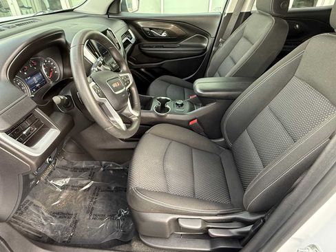Used 2024 GMC Terrain SLE w/ LPO, Cargo Package FWD image 13