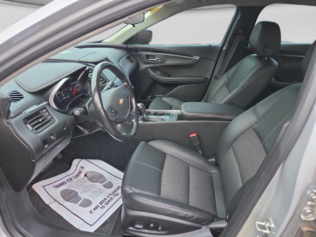 Used 2019 Chevrolet Impala LT FWD image 25