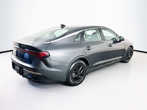 Used 2025 Kia K5 LXS FWD image 9