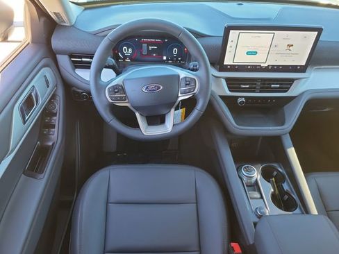 New 2026 Ford Explorer Active w/ Active Comfort Package image 7