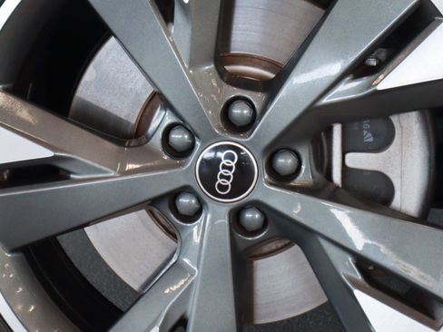 Used 2023 Audi Q4 e-tron Premium Plus w/ Premium Plus AWD/4WD image 5