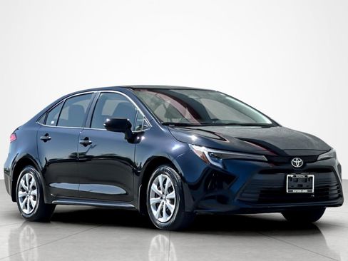 Certified 2026 Toyota Corolla LE FWD image 7