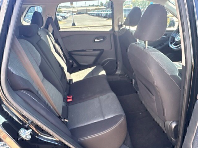 Used 2021 Nissan Rogue SV FWD image 22
