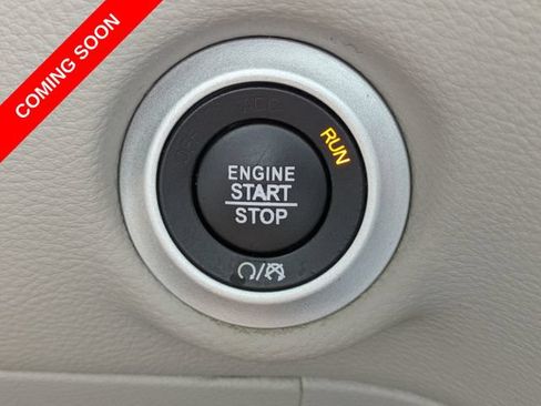 Certified 2022 Chrysler Pacifica Touring-L FWD image 27