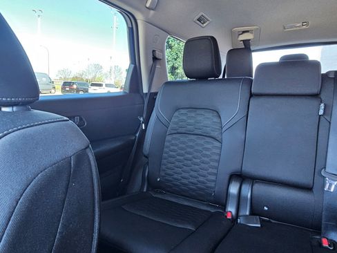 Used 2024 Nissan Pathfinder SV image 24