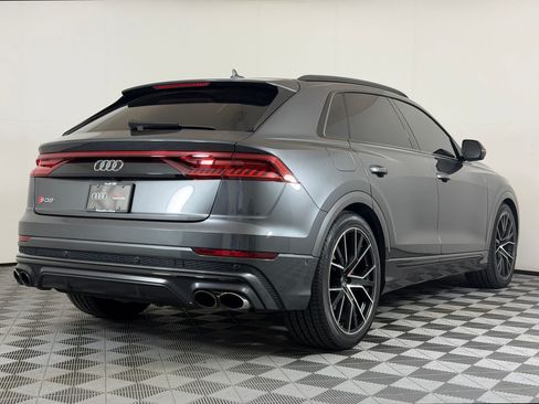 Used 2022 Audi SQ8 Prestige AWD/4WD image 9