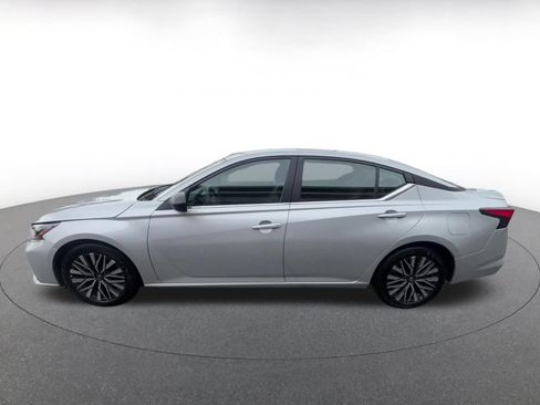 Used 2026 Nissan Altima 2.5 SV FWD image 8