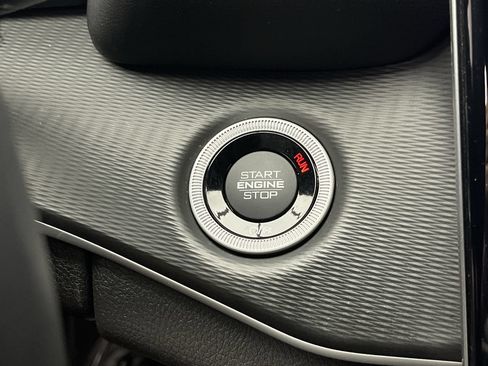 Used 2023 Jeep Grand Cherokee Altitude AWD/4WD image 20