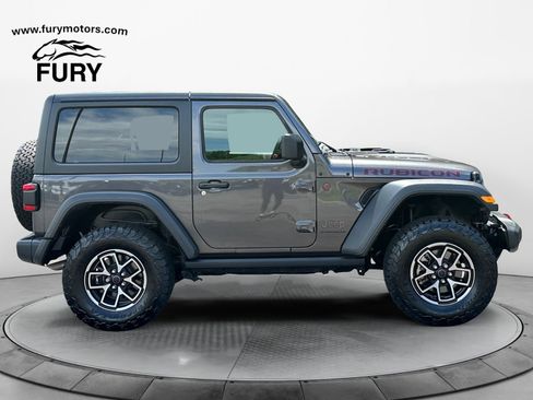 Used 2024 Jeep Wrangler Rubicon AWD/4WD image 2