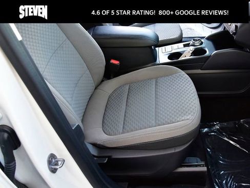 Used 2022 Ford Escape SE image 13