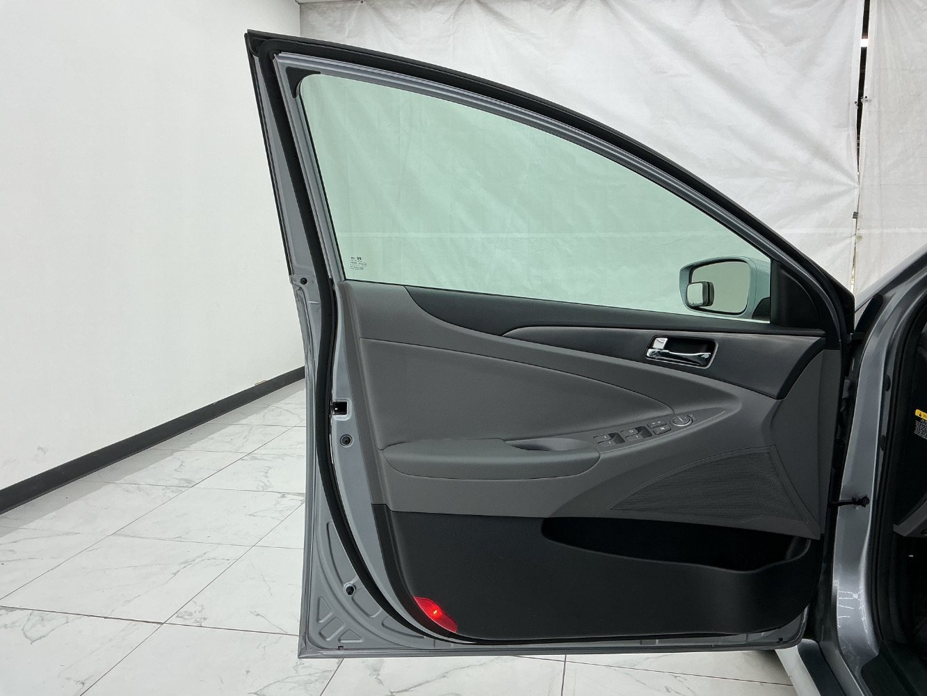 Used 2015 Hyundai Sonata Hybrid FWD image 18
