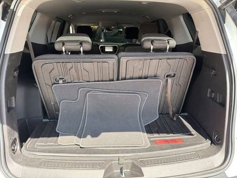 Used 2019 GMC Acadia SLE image 23