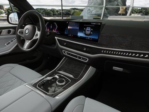 Used 2026 BMW X5 xDrive40i w/ M Sport Package AWD/4WD image 40