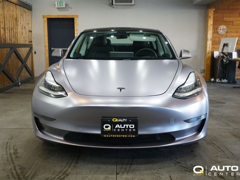 Used 2019 Tesla Model 3 Performance AWD/4WD image 2