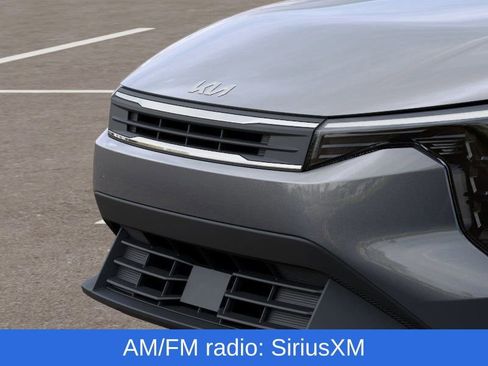 Used 2025 Kia K4 LXS image 13